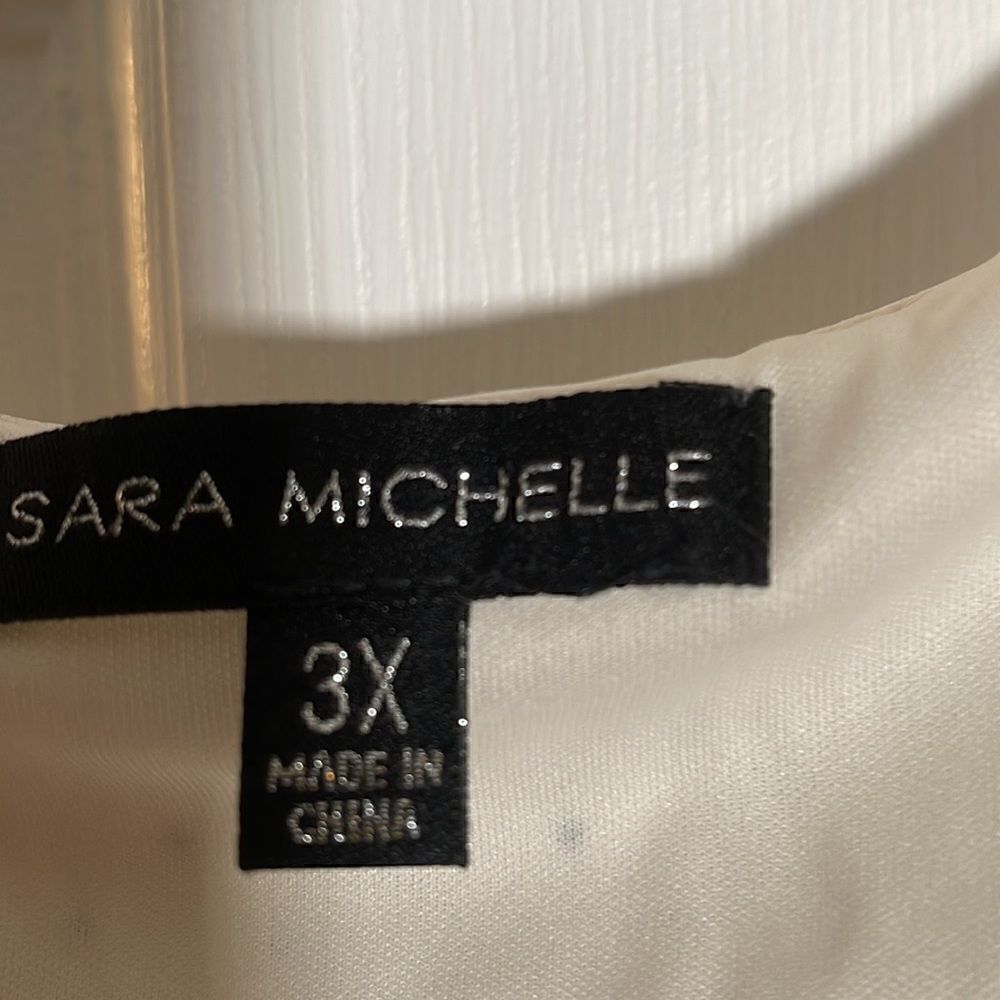 Beautiful Sara Michelle Pullover Blouse - Picture 3 of 4